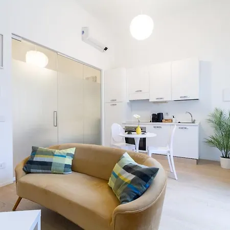 Apartman Shopping District *